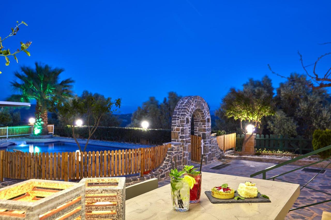 Dafni Villa A Place To Visit Orne エクステリア 写真