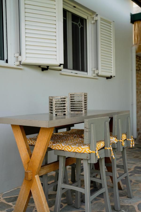 Dafni Villa A Place To Visit Orne エクステリア 写真