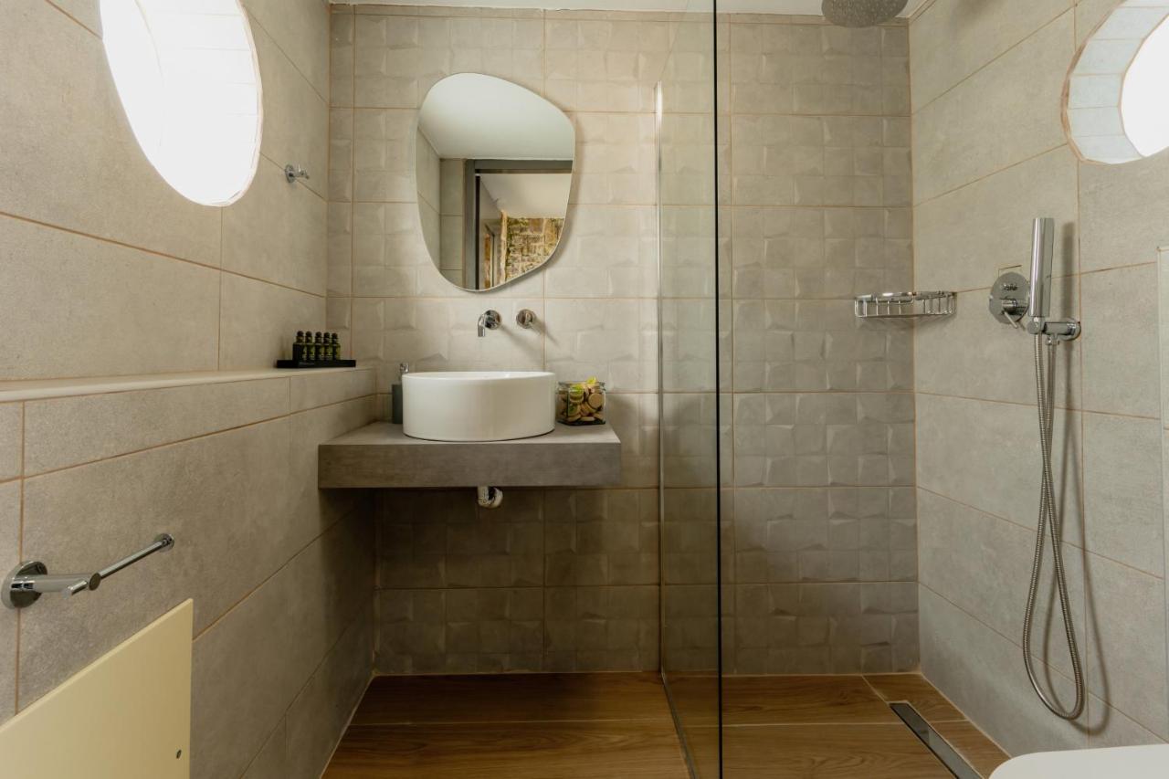 Dafni Villa A Place To Visit Orne エクステリア 写真